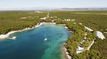 Crvena Luka Resort