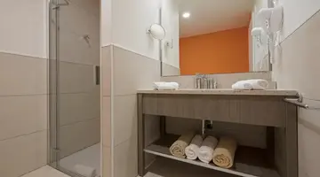 Crvena Luka Resort