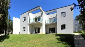 Crvena Luka Resort