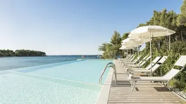 Crvena Luka Resort
