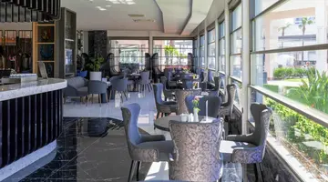 CRYSTAL CENTRO PEARL COLLECTION