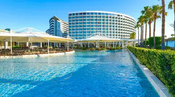 CRYSTAL CENTRO PEARL COLLECTION