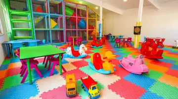 Crystal Club World Of Colours Resort & S
