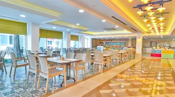Crystal Club World Of Colours Resort & S