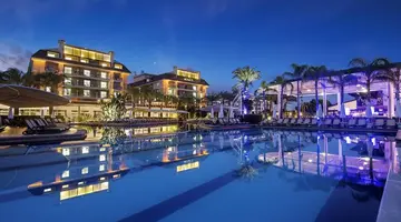 CRYSTAL FAMILY RESORT & SPA