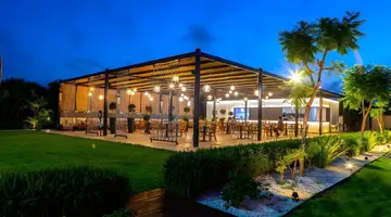 Crystal Springs Beach Hotel