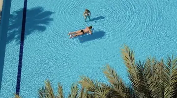 Crystal Springs Beach Hotel