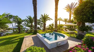 Crystal Springs Beach Hotel