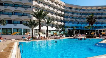 Crystal Springs Beach Hotel