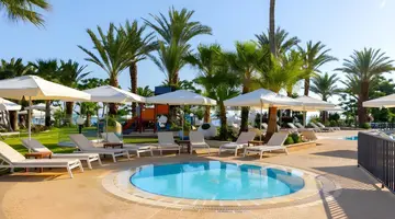 Crystal Springs Beach Hotel