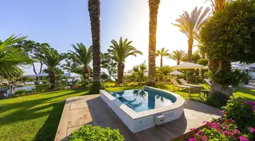 Crystal Springs Beach Hotel
