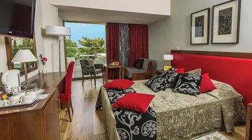 Crystal Springs Beach Hotel