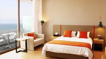 Crystal Springs Beach Hotel