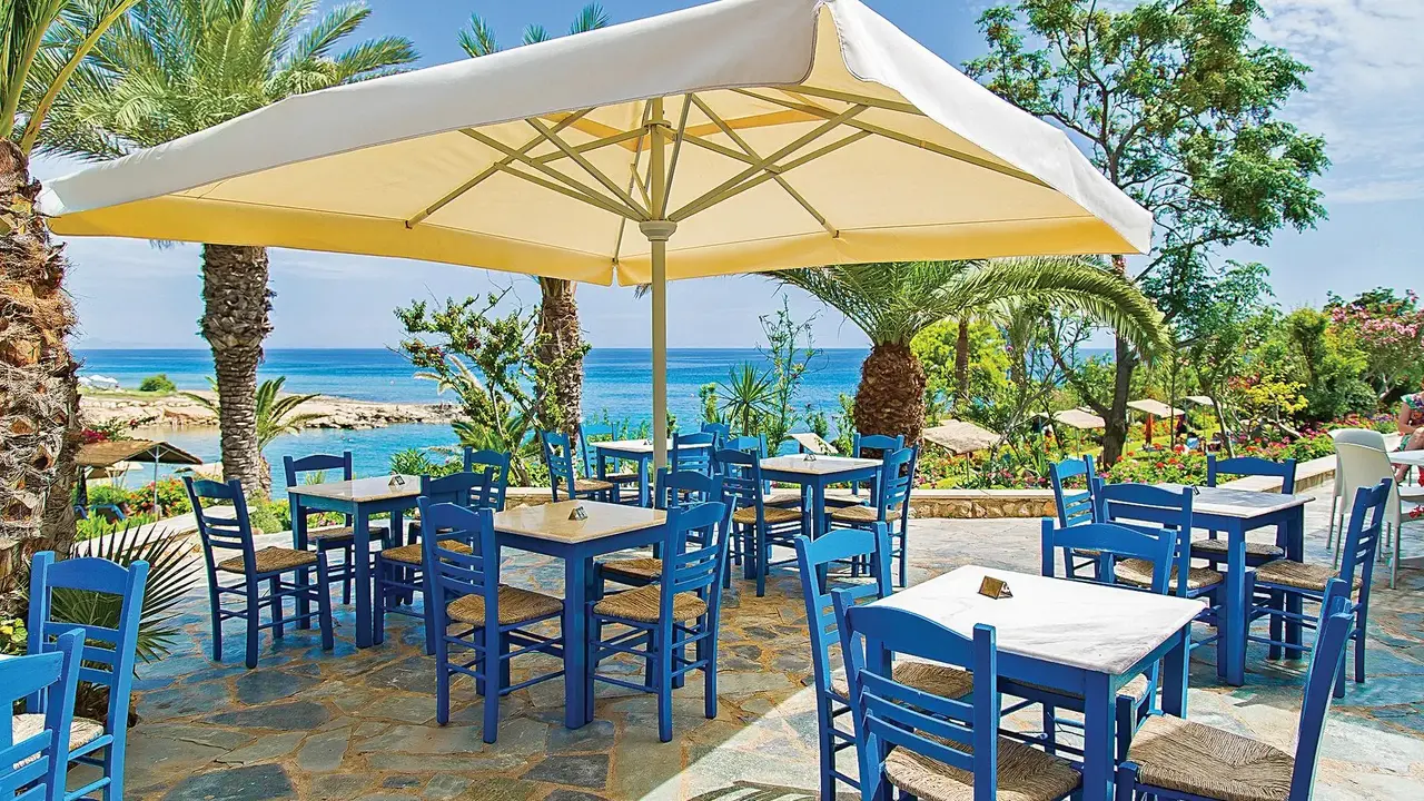 Crystal Springs Beach Hotel