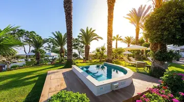 Crystal Springs Beach Hotel
