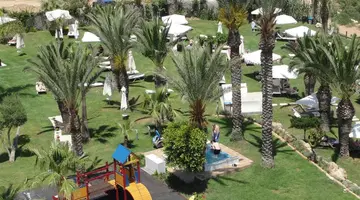 Crystal Springs Beach Hotel