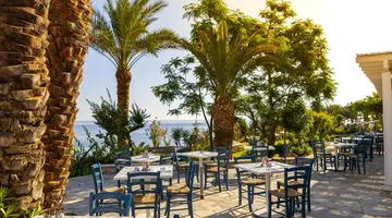 Crystal Springs Beach Hotel