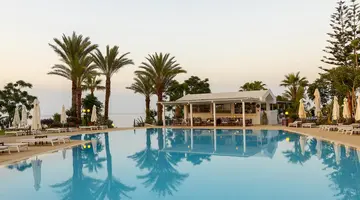 Crystal Springs Beach Hotel