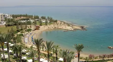 Crystal Springs Beach Hotel
