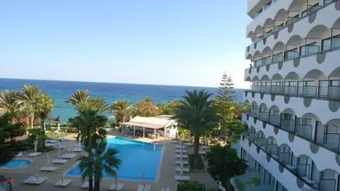 Crystal Springs Beach Hotel