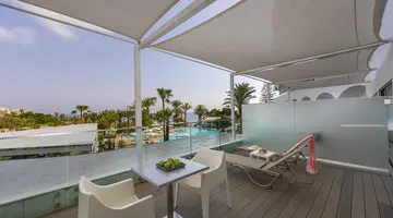 Crystal Springs Beach Hotel