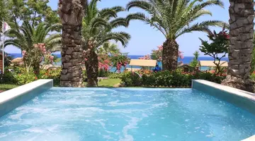 Crystal Springs Beach Hotel