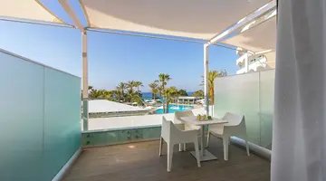 Crystal Springs Beach Hotel