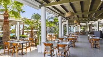 Crystal Springs Beach Hotel