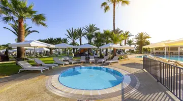 Crystal Springs Beach Hotel