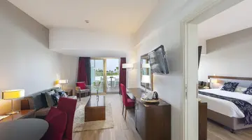 Crystal Springs Beach Hotel