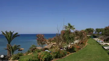 Crystal Springs Beach Hotel