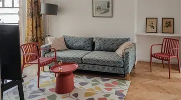 Crystal Suites Old Town