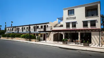 CRYSTALLO APARTMENTS
