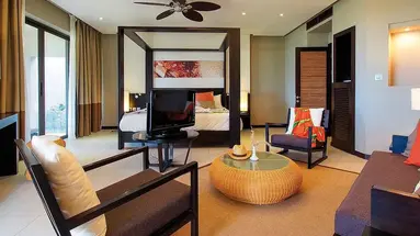 CRYSTALS Beach Resort Belle Mare BY RADISSON