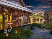 CRYSTALS Beach Resort Belle Mare BY RADISSON