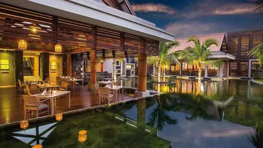 CRYSTALS Beach Resort Belle Mare BY RADISSON