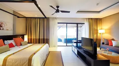 CRYSTALS Beach Resort Belle Mare BY RADISSON