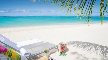CRYSTALS Beach Resort Belle Mare BY RADISSON