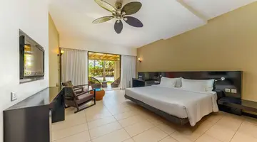 Crystals Beach Resort Belle Mare