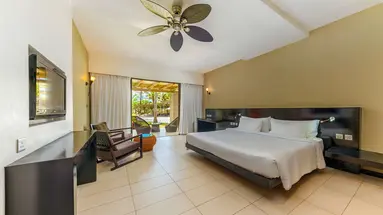 Crystals Beach Resort Belle Mare