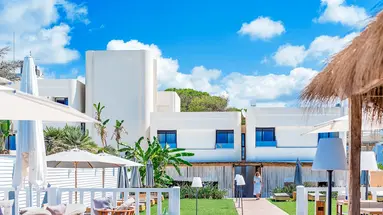 Cumeja Beach Club