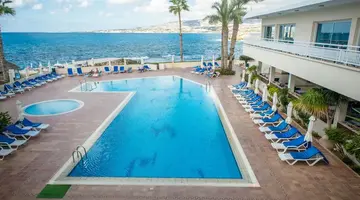 Cynthiana Beach Hotel