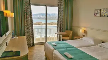 Cynthiana Beach Hotel