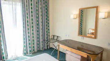 Cynthiana Beach Hotel