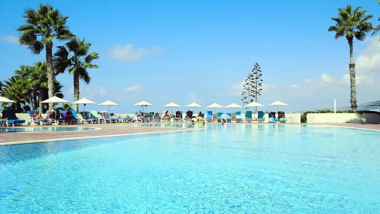 Cynthiana Beach Hotel