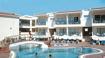 Cynthiana Beach Hotel