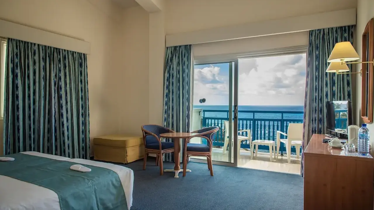 Cynthiana Beach Hotel