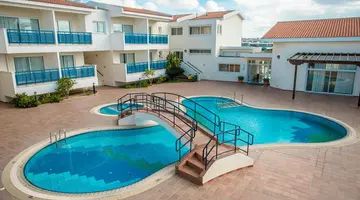 Cynthiana Beach Hotel