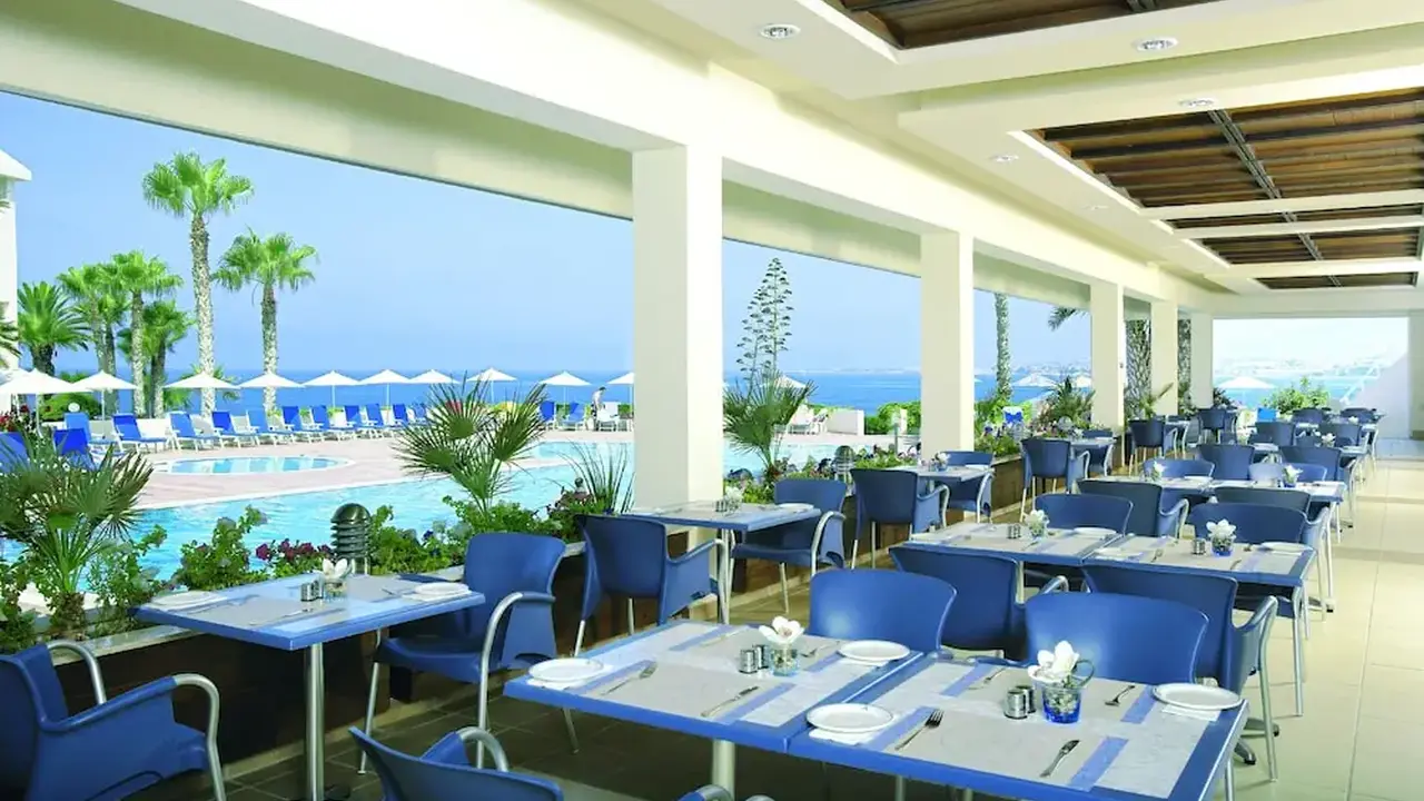 Cynthiana Beach Hotel