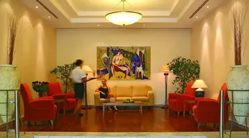 Cynthiana Beach Hotel